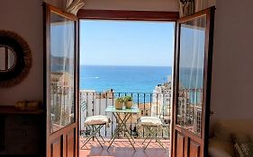 Casa Con Vistas Al Mar En El Casco Antiguo De Altea